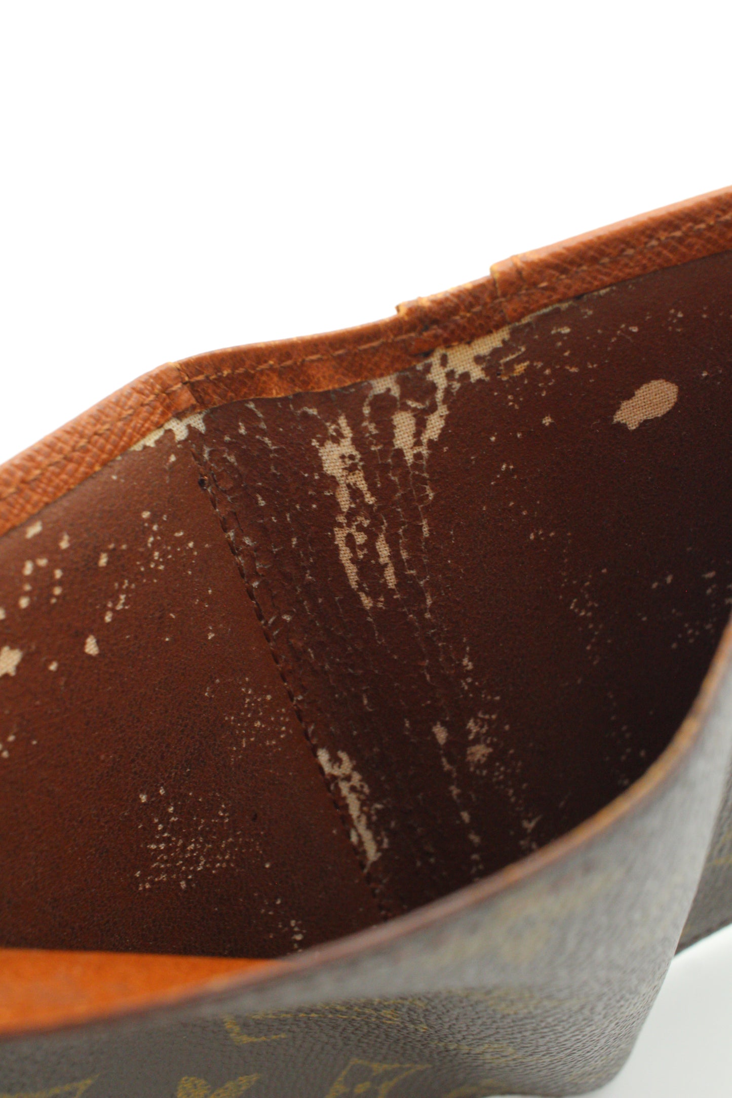 Louis Vuitton Clip Wallet