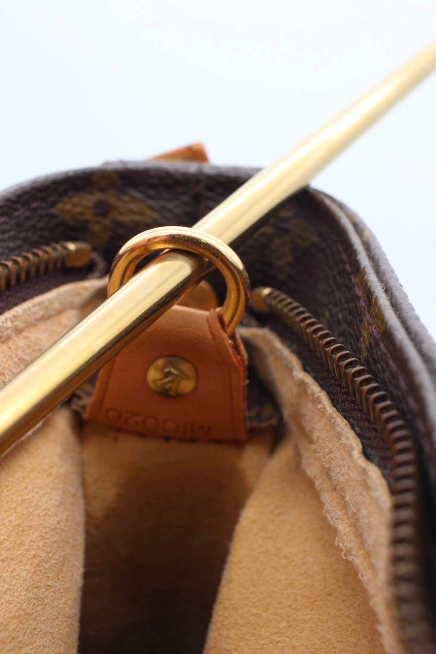 Louis Vuitton Looping GM