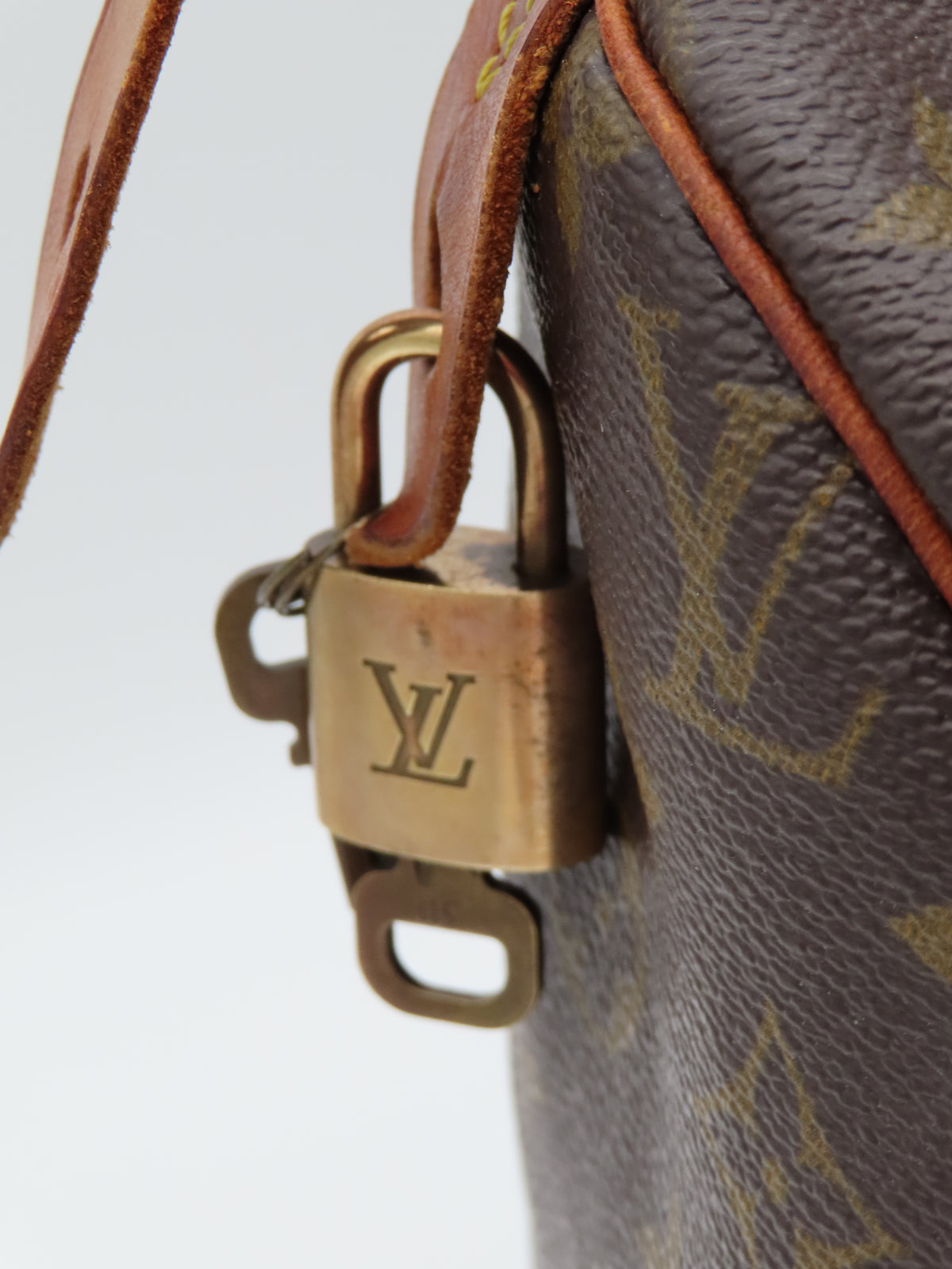 Louis Vuitton Speedy 30