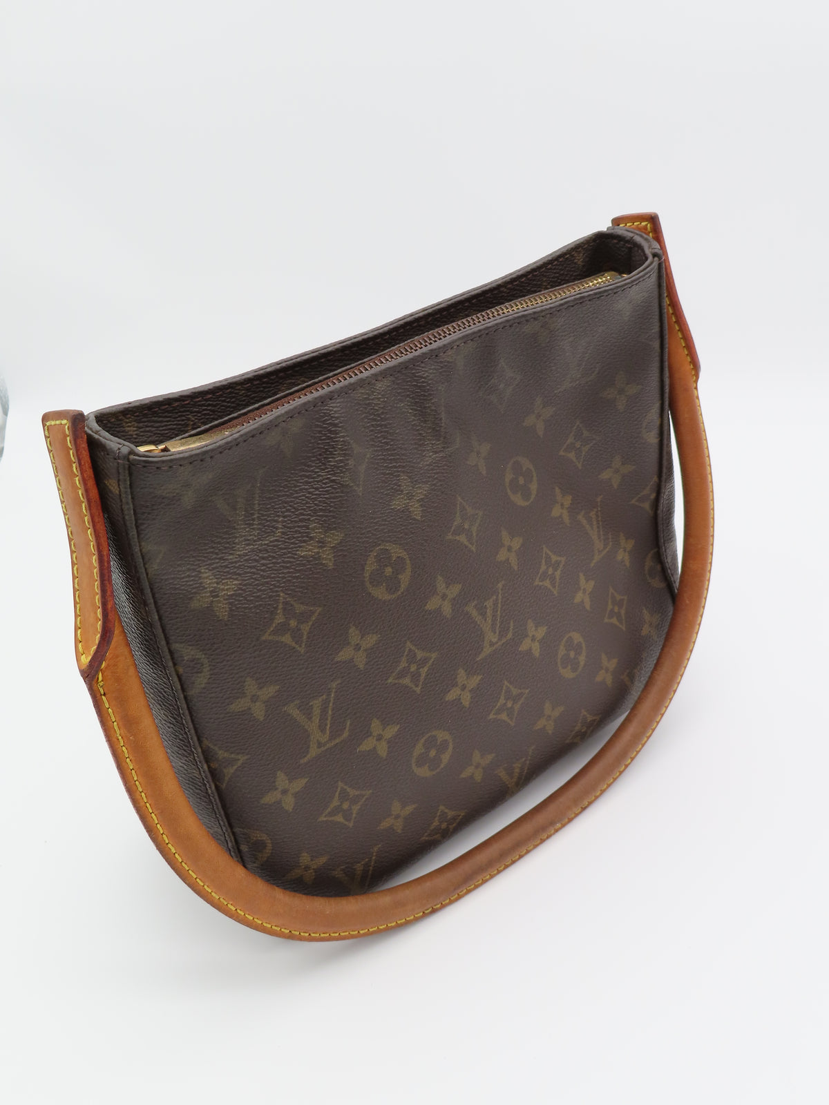 Louis Vuitton Looping MM