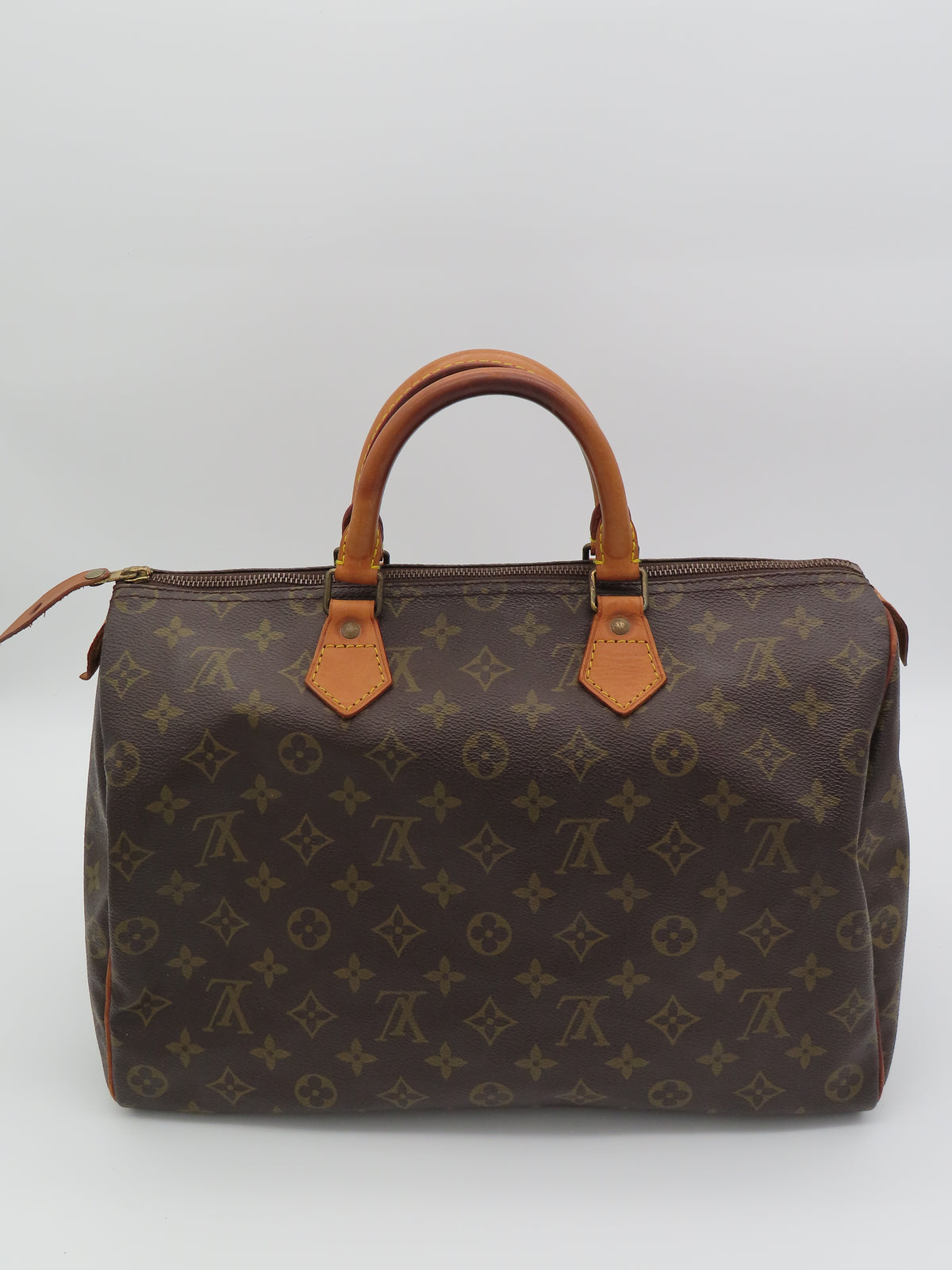 Louis Vuitton Speedy 35