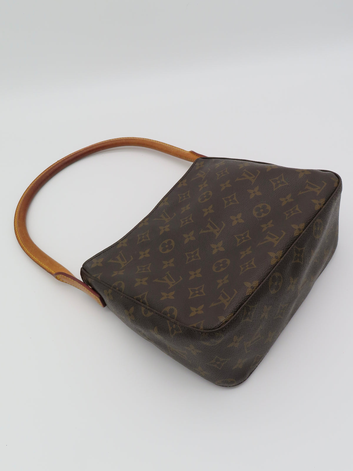Louis Vuitton Looping MM