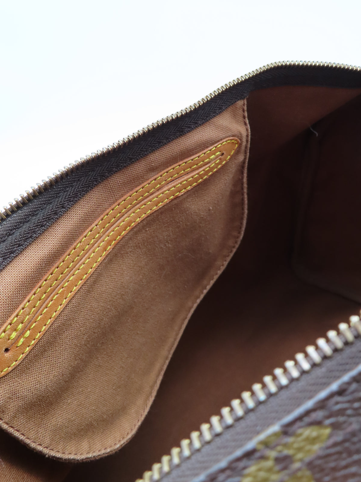 Louis Vuitton Speedy 40
