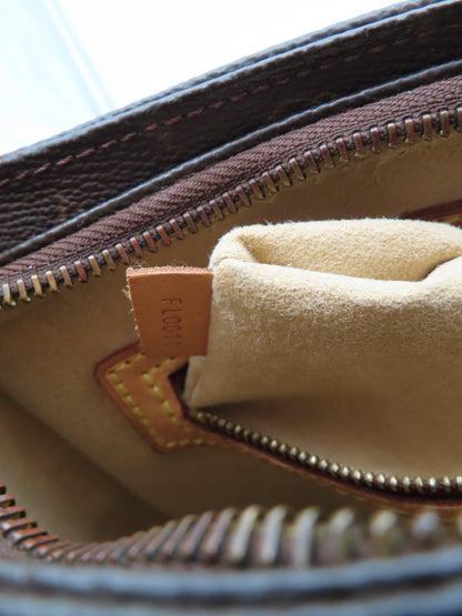 Louis Vuitton Looping MM