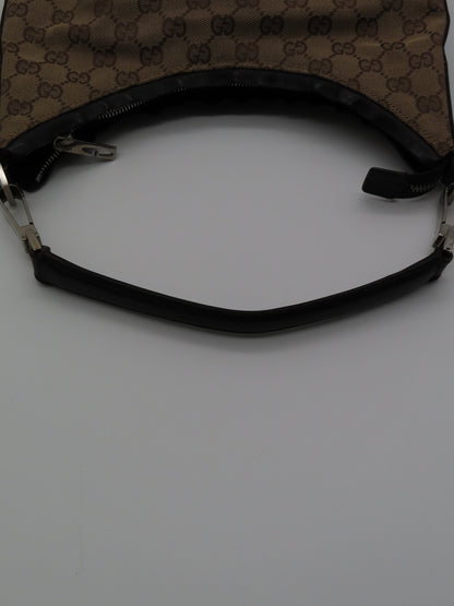 Gucci Hobo Clasp