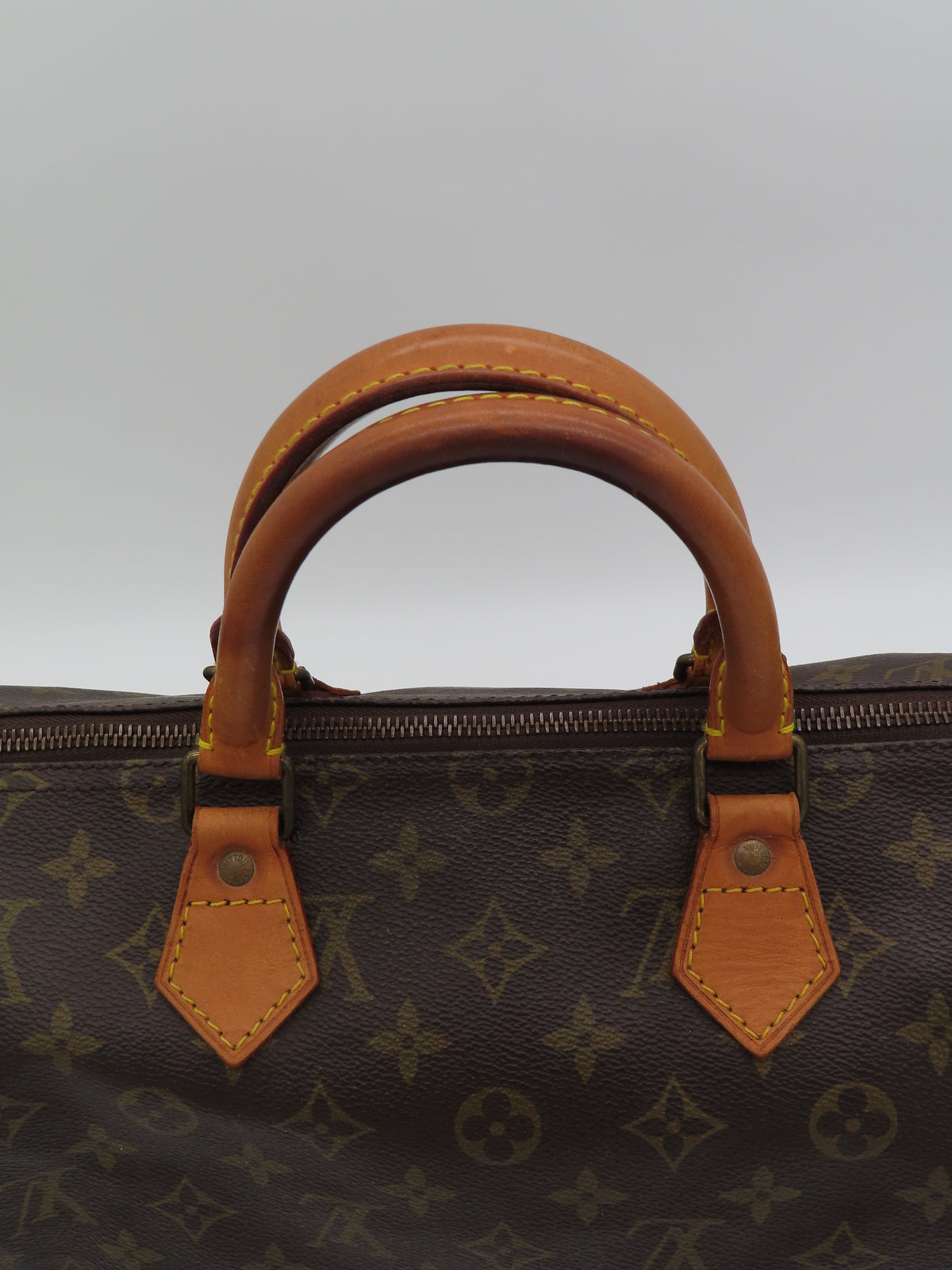 Louis Vuitton Speedy 35