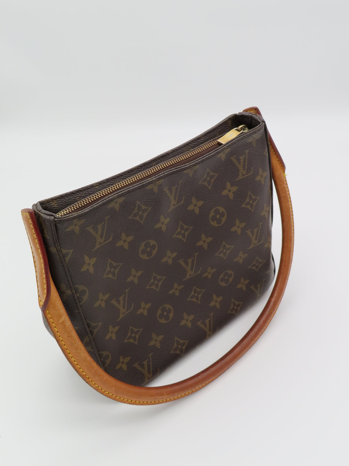 Louis Vuitton Looping MM