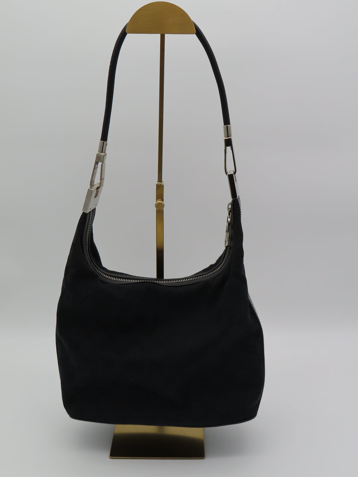 Gucci Hobo Clasp