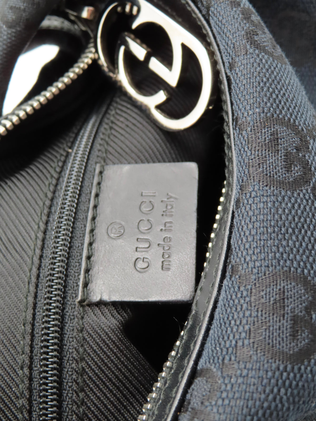 Gucci Hobo Clasp