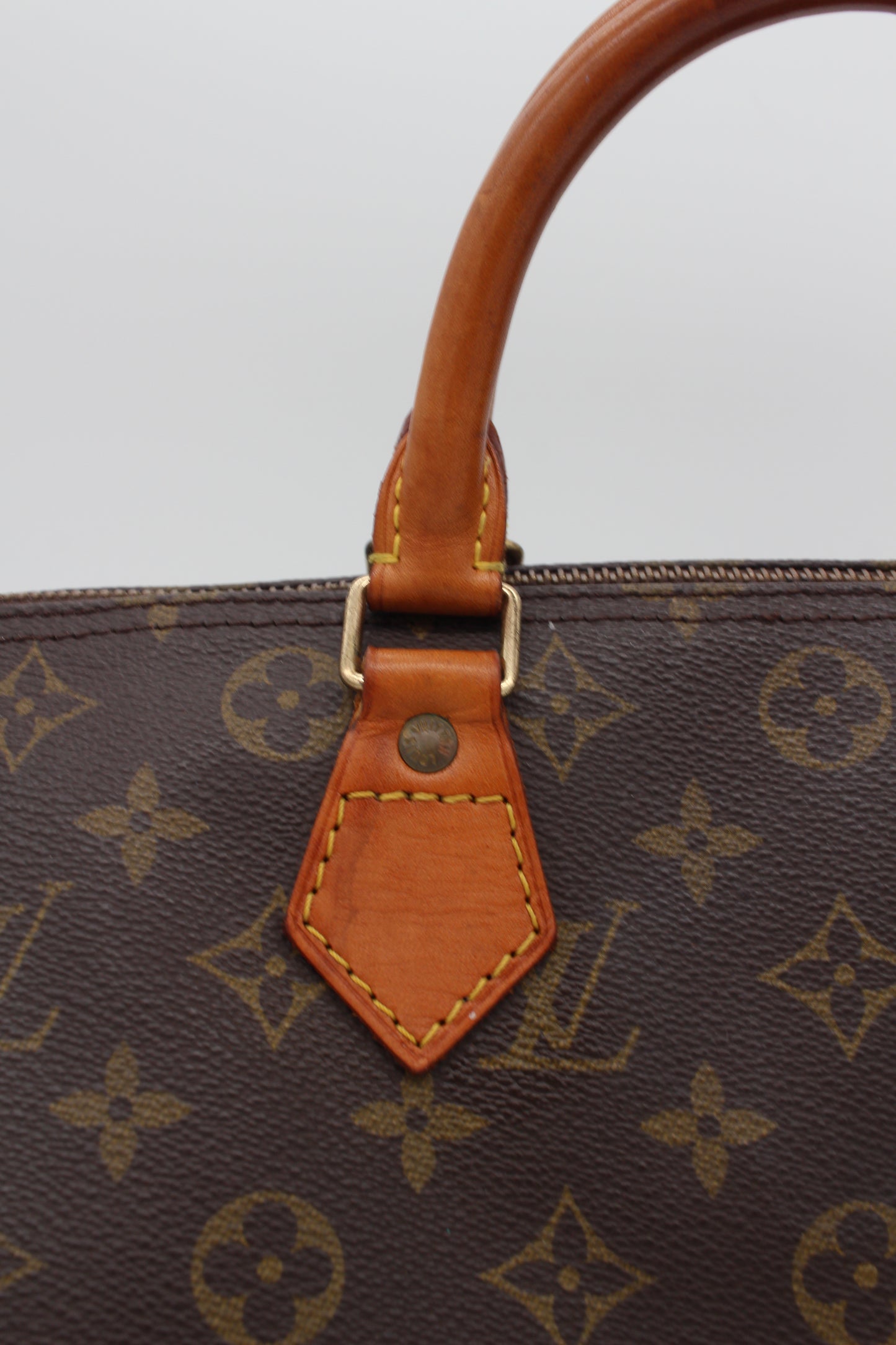 Louis Vuitton Speedy 30